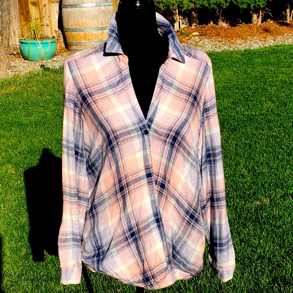Women's Pink and Navy Plaid Button-Front Shirt